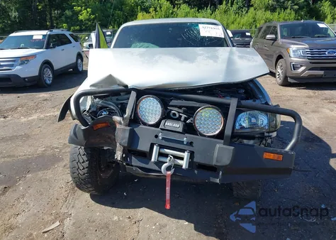 2001 Toyota Tacoma из США, поврежденный, VIN 5TEWM72N51Z872319